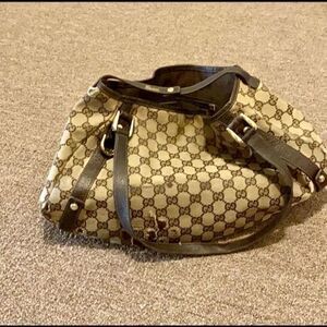Gucci bag 100% authentic​​